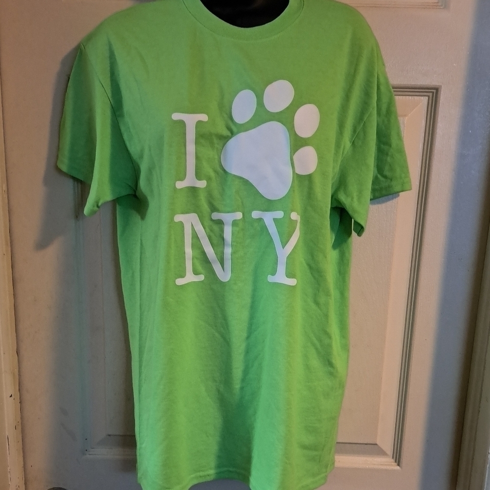 Gildan graphic T-Shirt 5/$25